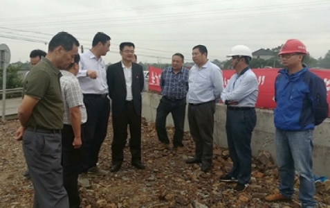 长兴县委书记周卫兵视察工作