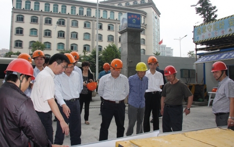 原市委书记马以来华煜集团考察